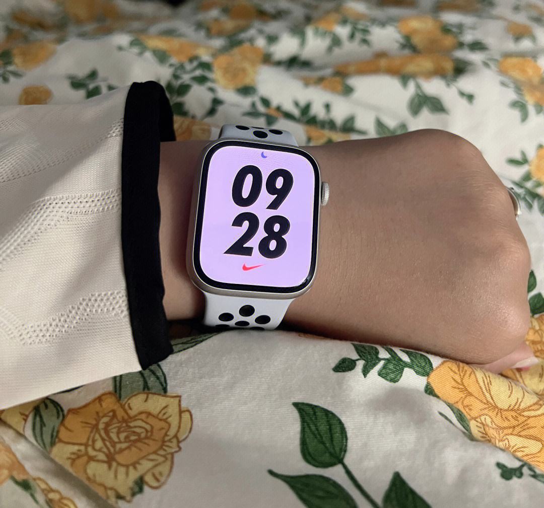 苹果nike版表盘苹果手表好看的表盘都是在哪下载的